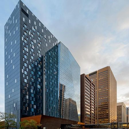 Courtyard By Marriott Calgary Downtown Hotel Buitenkant foto