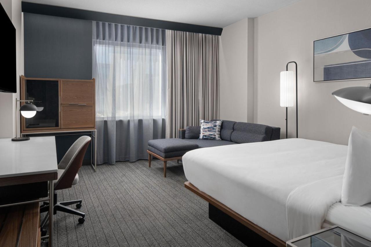 Courtyard By Marriott Calgary Downtown Hotel Buitenkant foto