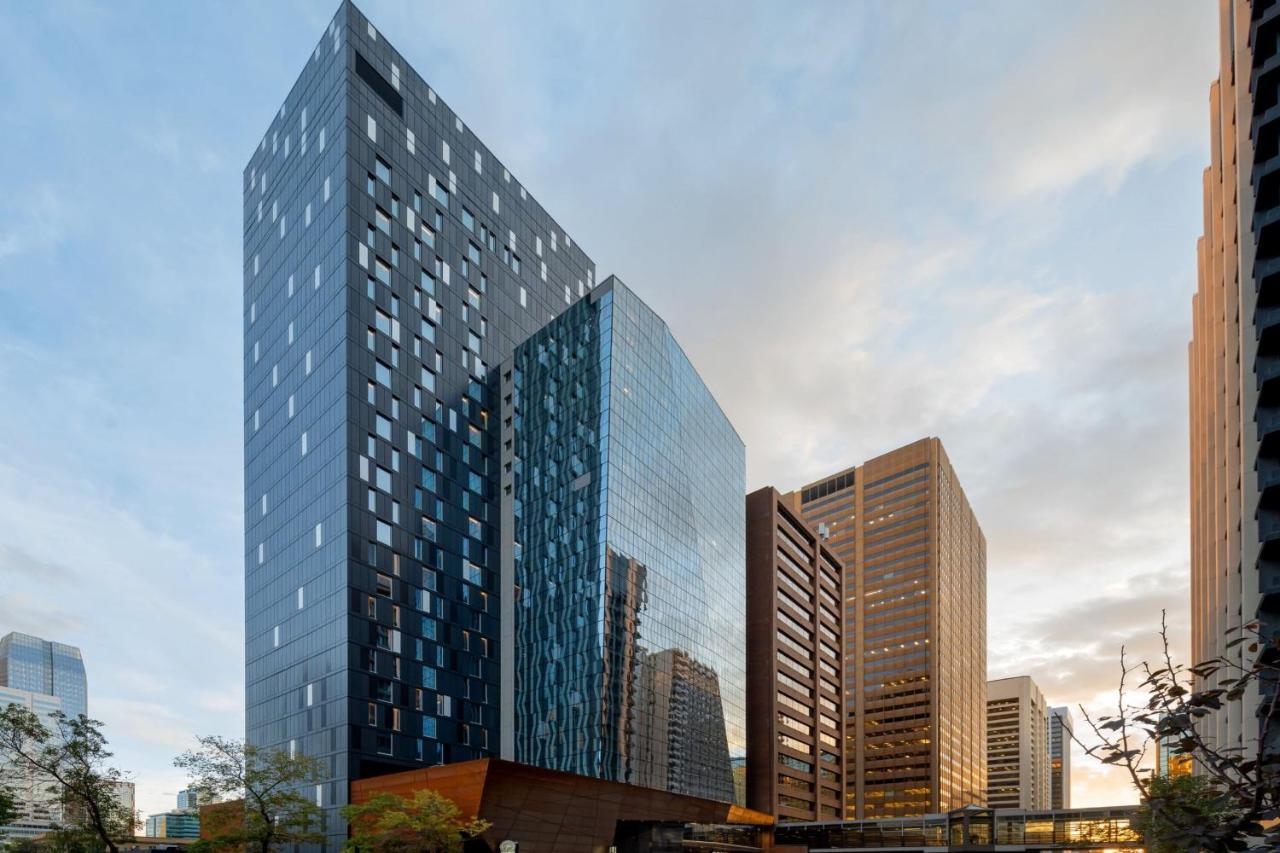 Courtyard By Marriott Calgary Downtown Hotel Buitenkant foto