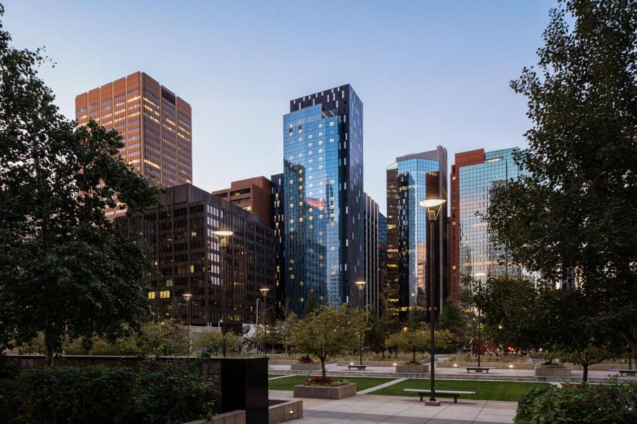 Courtyard By Marriott Calgary Downtown Hotel Buitenkant foto
