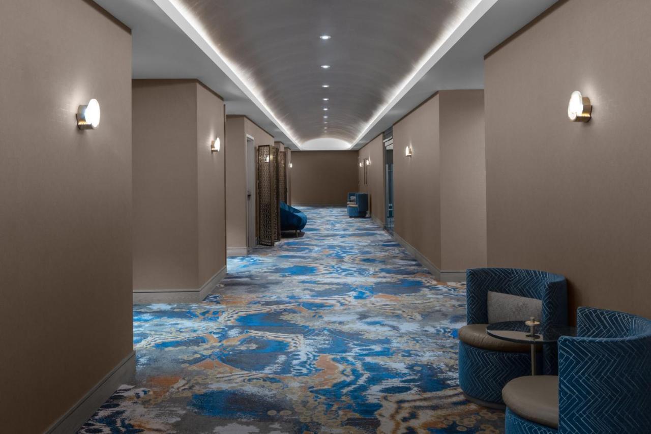 Courtyard By Marriott Calgary Downtown Hotel Buitenkant foto